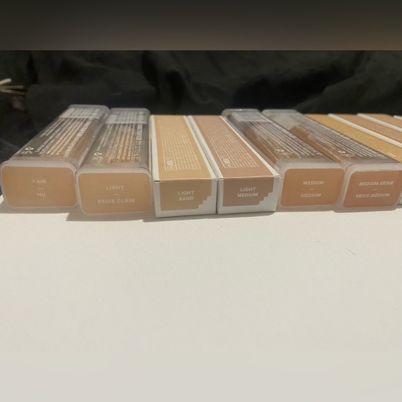 Flex Concealer
medium coverage concealer - Picture 4 of 8